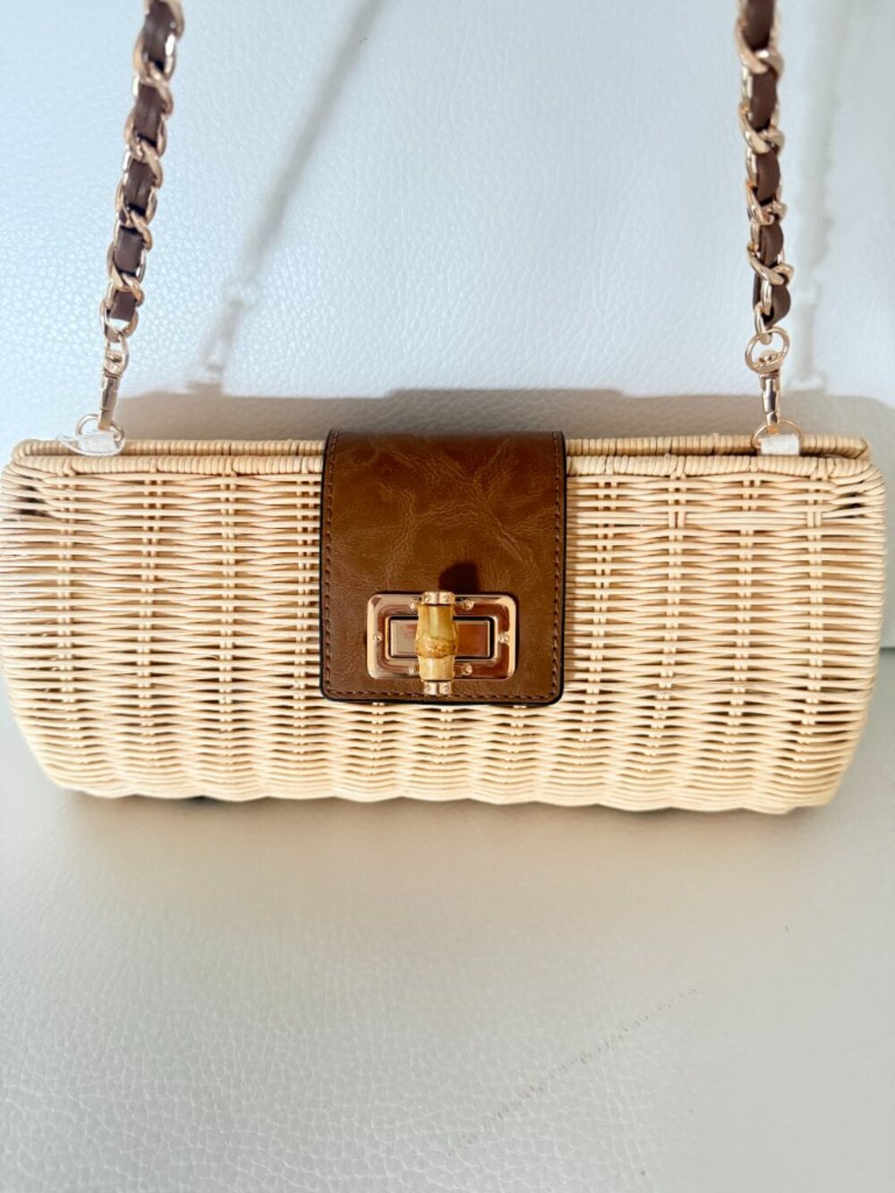 NWT TOMMY BAHAMA WOVEN WICKER SHOULDER BAG CLUTCH PURSE TAN BROWN - Picture 2 of 8